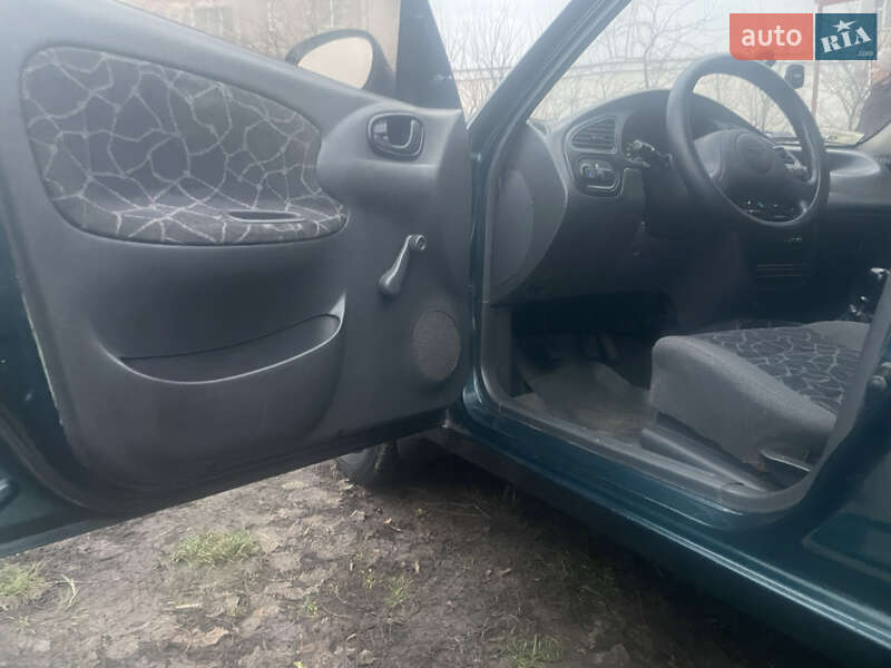 Седан Daewoo Lanos 2003 в Хмельницком