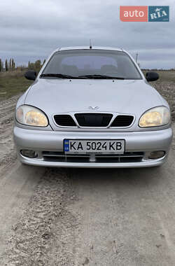 Седан Daewoo Lanos 2002 в Малине