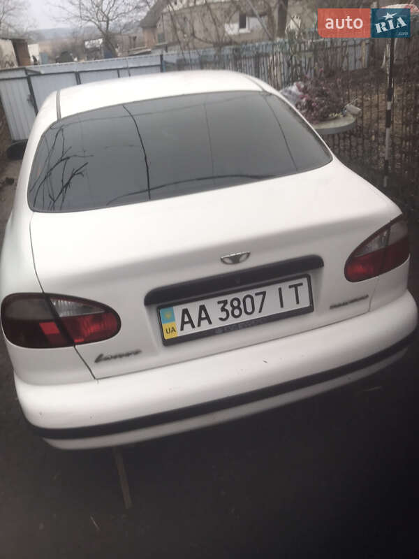 Седан Daewoo Lanos 2004 в Сквире