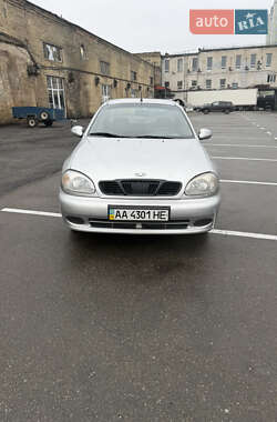 Седан Daewoo Lanos 2006 в Києві