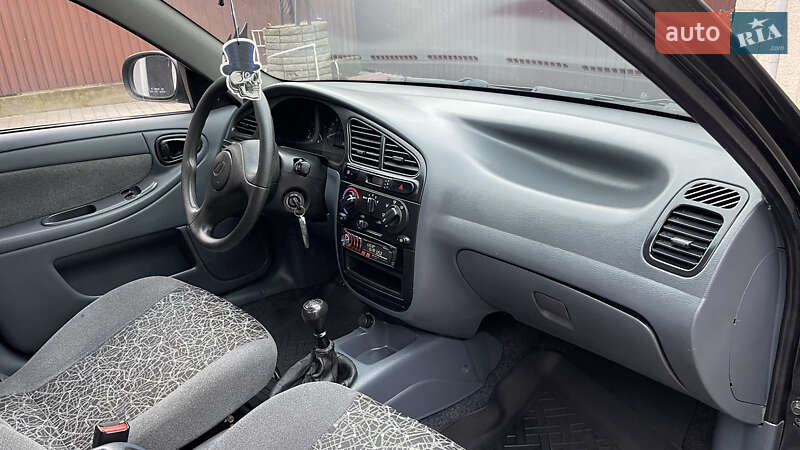 Седан Daewoo Lanos 2011 в Врадиевке