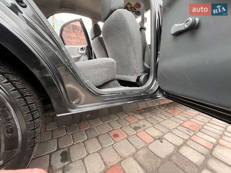 Седан Daewoo Lanos 2008 в Днепре