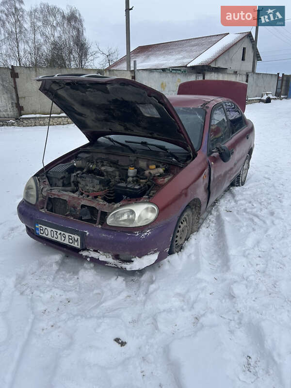 Седан Daewoo Lanos 2004 в Лановцах