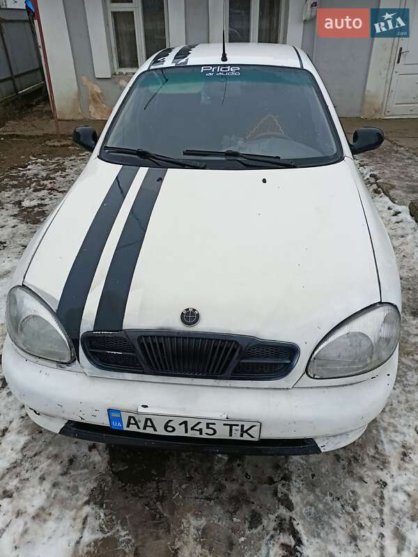 Седан Daewoo Lanos 2003 в Чернівцях