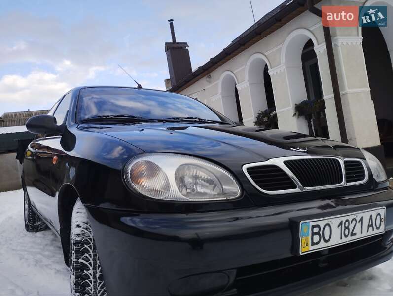 Седан Daewoo Lanos 2009 в Монастыриске