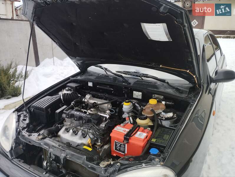 Седан Daewoo Lanos 2009 в Монастыриске