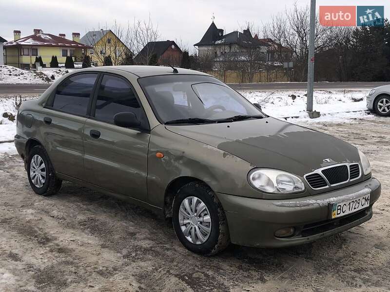 Седан Daewoo Lanos 2004 в Львове