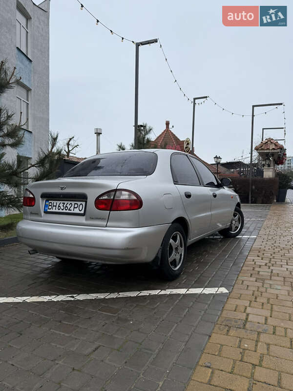 Седан Daewoo Lanos 2003 в Черноморске