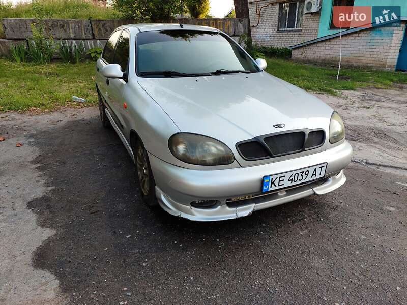 Хэтчбек Daewoo Lanos 2004 в Днепре
