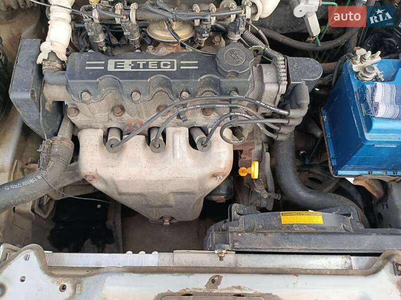 Седан Daewoo Lanos 2006 в Ромнах