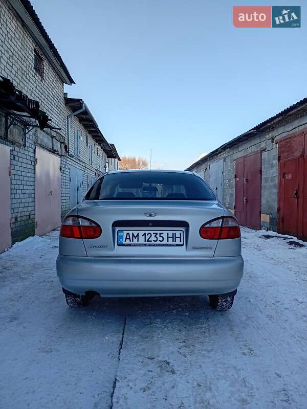 Седан Daewoo Lanos 2004 в Житомирі
