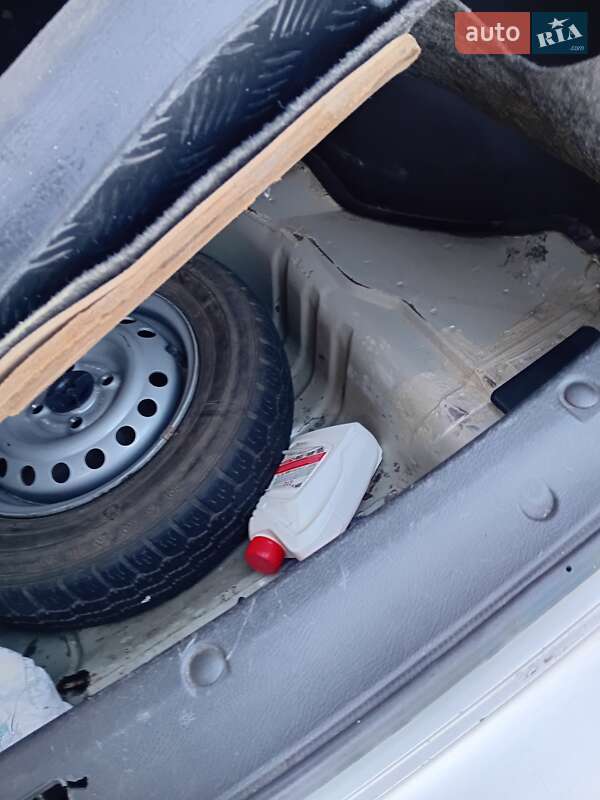 Седан Daewoo Lanos 2004 в Житомирі