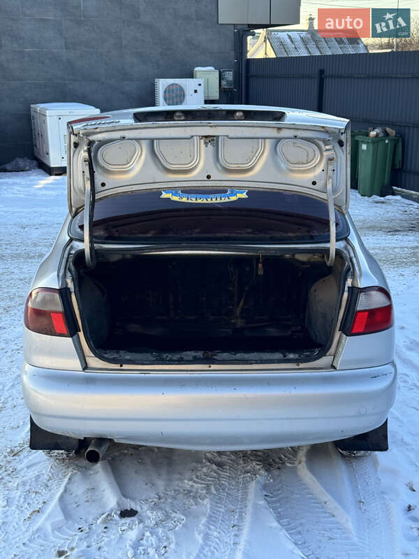 Седан Daewoo Lanos 2005 в Ровно
