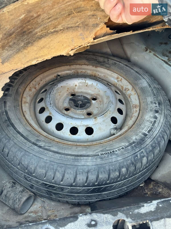 Седан Daewoo Lanos 2005 в Ровно