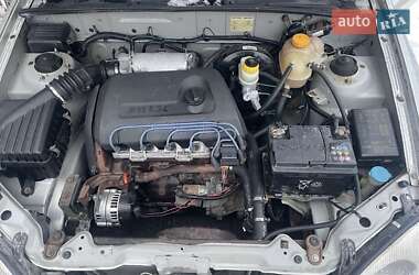 Седан Daewoo Lanos 2002 в Остроге
