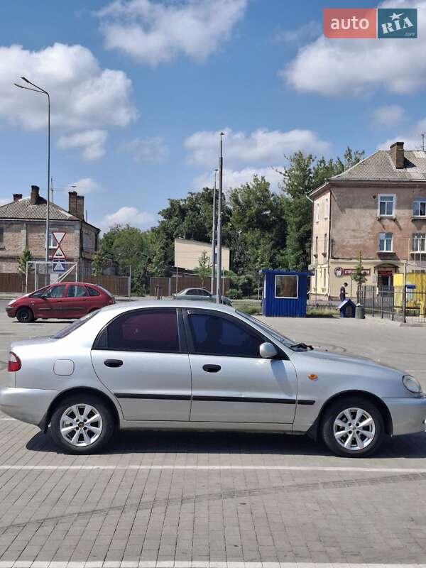 Седан Daewoo Lanos 2004 в Виннице
