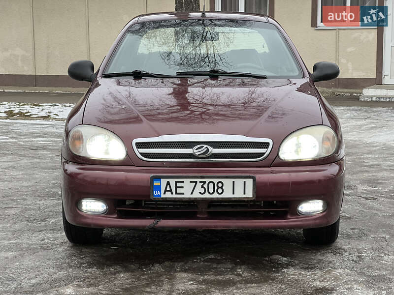 Седан Daewoo Lanos 2010 в Ивано-Франковске