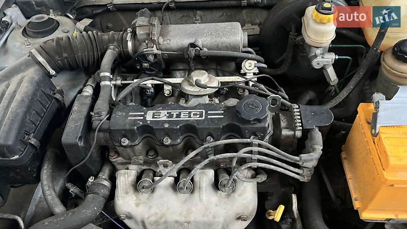 Седан Daewoo Lanos 2008 в Днепре