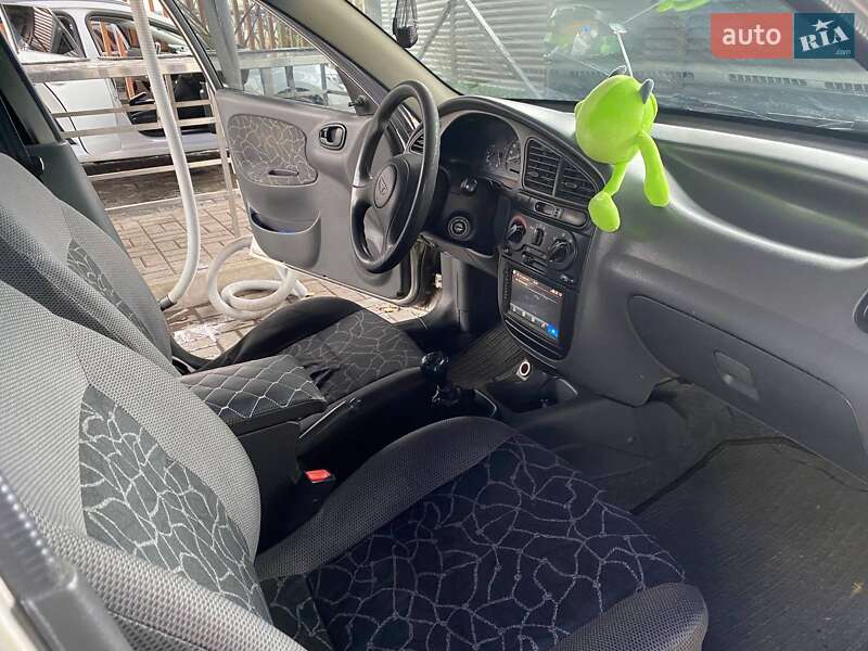 Хэтчбек Daewoo Lanos 2003 в Черкассах
