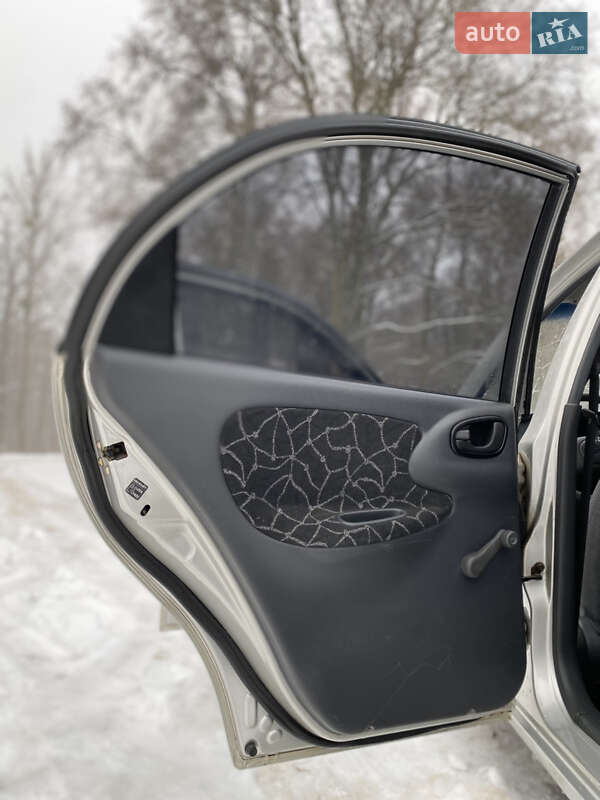 Седан Daewoo Lanos 2003 в Києві фото 18 Седан Daewoo Lanos 2003 в Києві