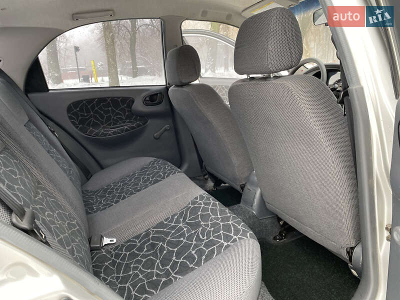 Седан Daewoo Lanos 2003 в Києві фото 27 Седан Daewoo Lanos 2003 в Києві