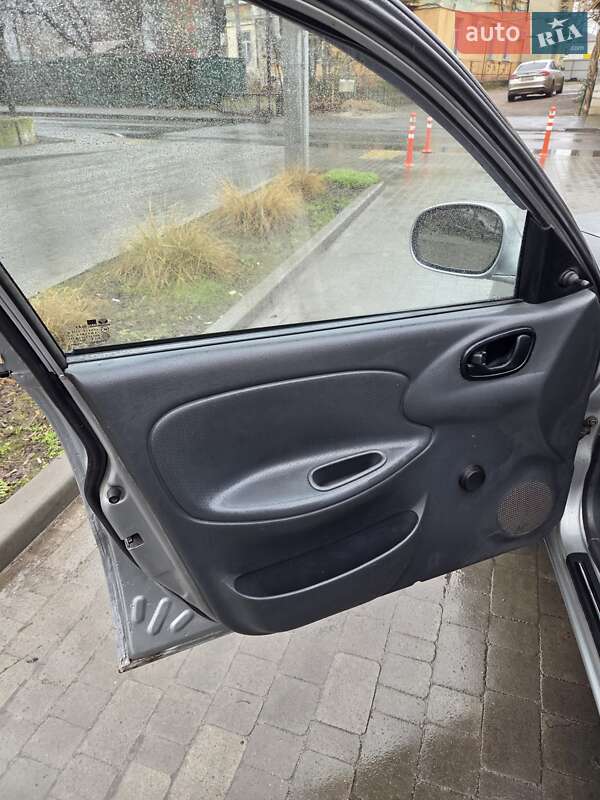 Седан Daewoo Lanos 1998 в Одессе