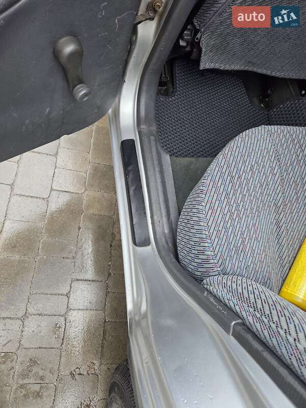 Седан Daewoo Lanos 1998 в Одессе