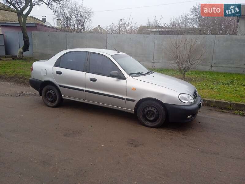 Седан Daewoo Lanos 2003 в Прилуках
