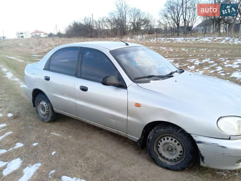 Седан Daewoo Lanos 2003 в Дрогобыче