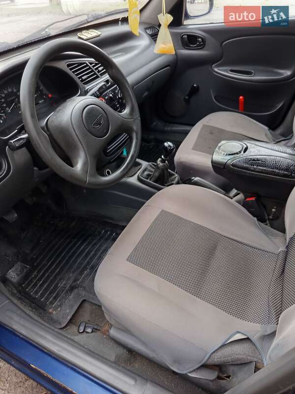 Седан Daewoo Lanos 1998 в Запорожье
