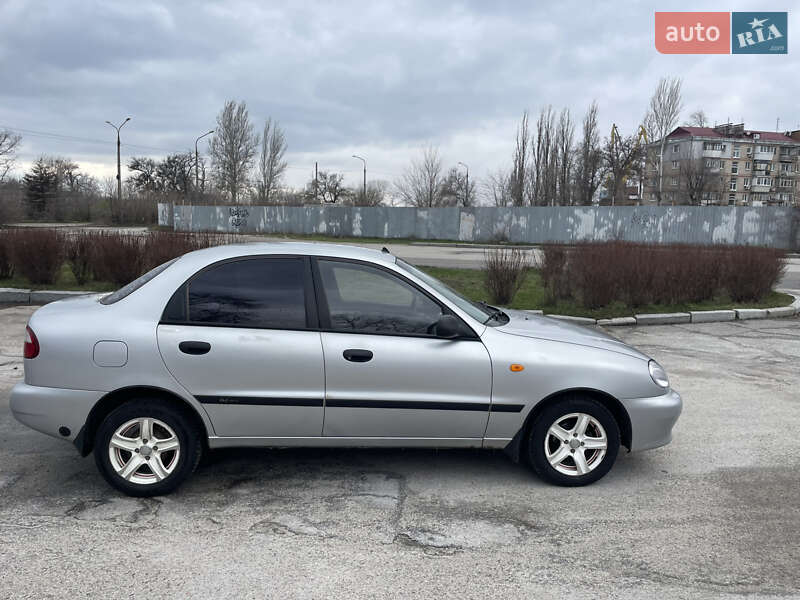 Седан Daewoo Lanos 2008 в Запорожье