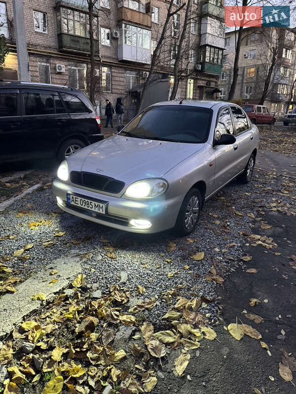 Седан Daewoo Lanos 2004 в Днепре