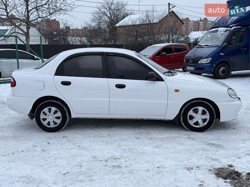 Седан Daewoo Lanos 2004 в Борисполе