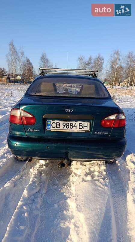 Седан Daewoo Lanos 2004 в Сновську