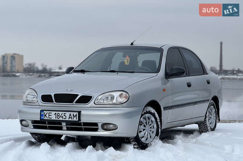Седан Daewoo Lanos 2004 в Днепре