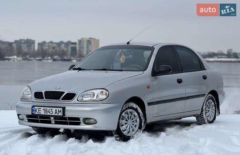 Седан Daewoo Lanos 2004 в Днепре