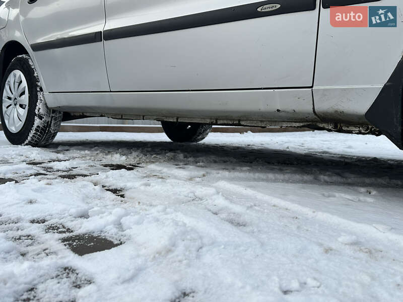 Седан Daewoo Lanos 2004 в Кривом Роге