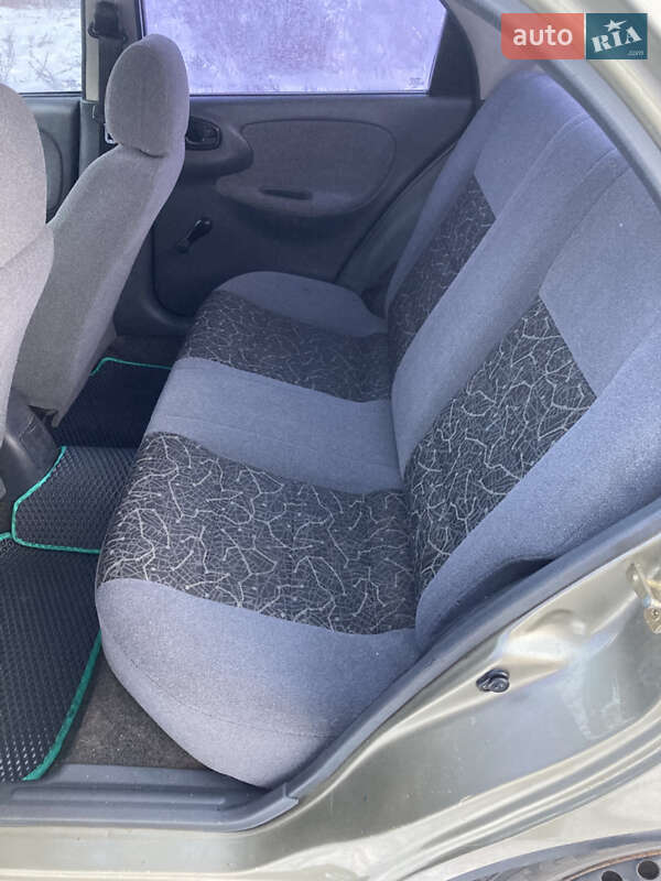 Седан Daewoo Lanos 2006 в Барышевке