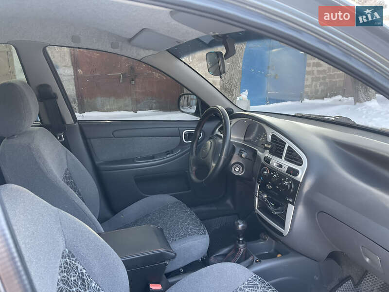 Седан Daewoo Lanos 2012 в Запорожье