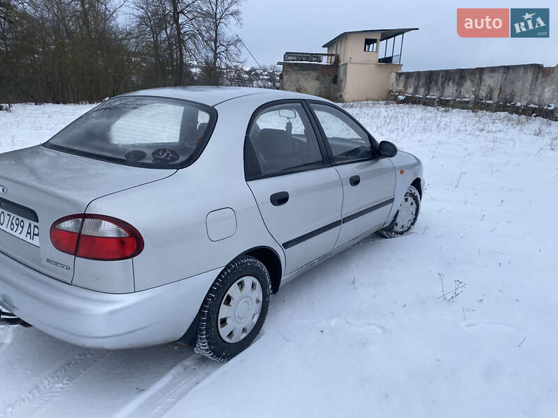 Седан Daewoo Lanos 2003 в Бучаче