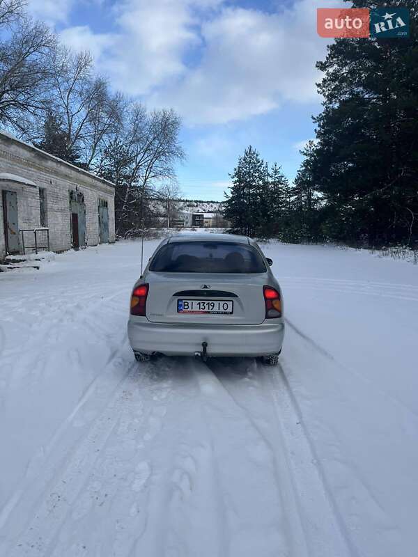 Седан Daewoo Lanos 2003 в Горишних Плавнях