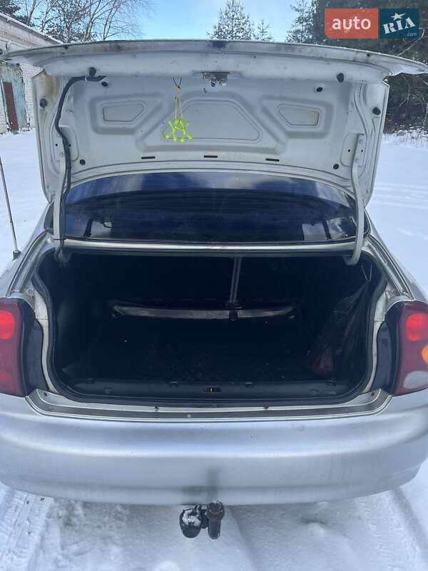 Седан Daewoo Lanos 2003 в Горишних Плавнях