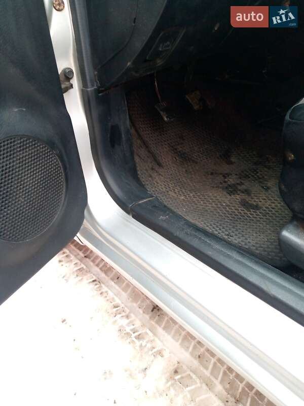 Седан Daewoo Lanos 2008 в Гребенке