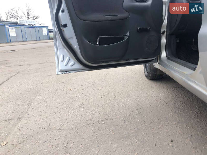 Седан Daewoo Lanos 2006 в Кременчуге