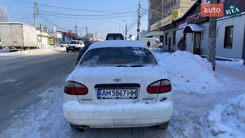 Седан Daewoo Lanos 2004 в Житомире