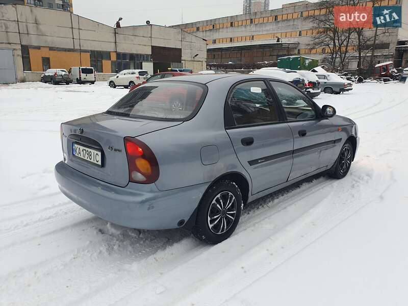 Седан Daewoo Lanos 2011 в Києві