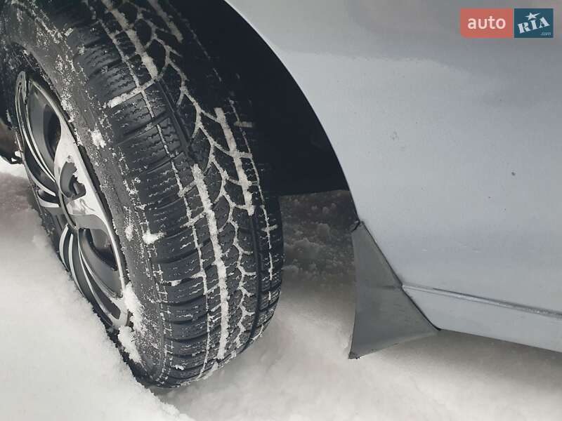 Седан Daewoo Lanos 2011 в Києві