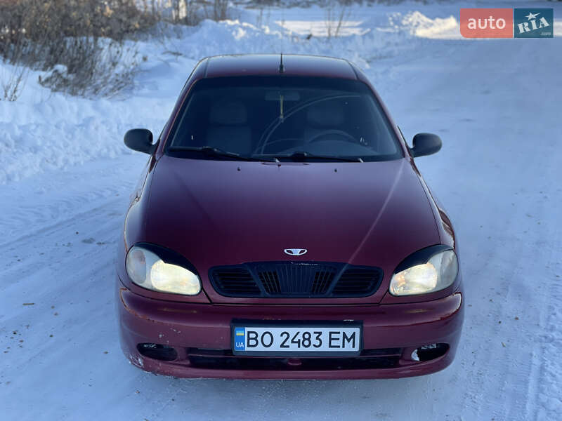 Седан Daewoo Lanos 2002 в Кременце