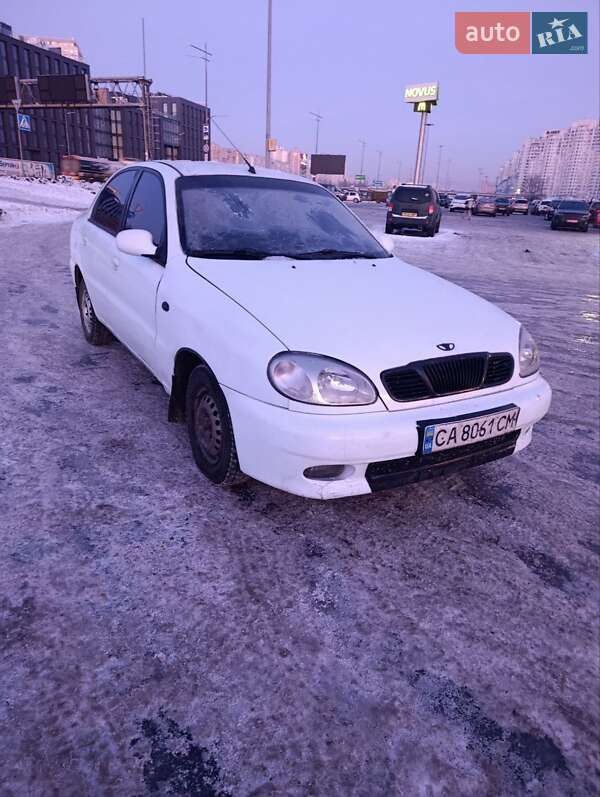 Седан Daewoo Lanos 2004 в Києві