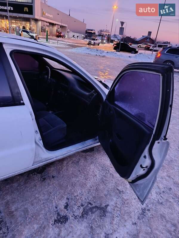 Седан Daewoo Lanos 2004 в Києві